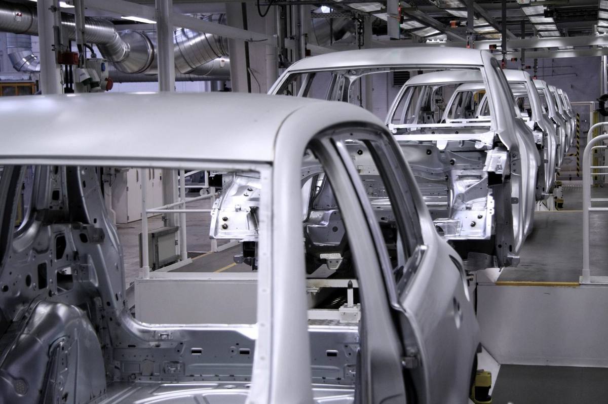 Body-in-white automation line and integration cells